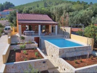 Prizba 20 Holiday Home