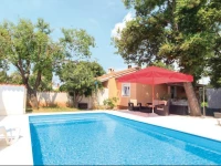 Centar I Holiday Home
