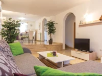 Pula 24 Holiday Home