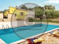 Pula AB-1856 Holiday Home