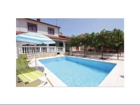 Pula Varetonova stancija Holiday Home