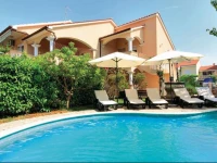 Valdebecki Put I Holiday Home