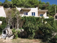 Pucisca Brdarina Holiday Home