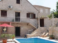 Pucisca Gospe Lurdske Holiday Home