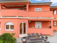 Palit IV Holiday Home