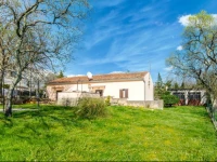 Valter 1072 Holiday House