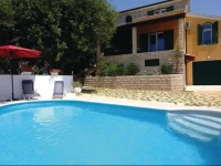 Viska II Holiday Home