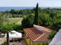 Bizzarra Holiday Home