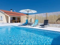 Sarici with a Fireplace 205 Holiday Home