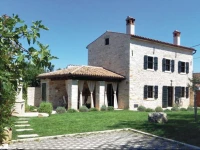 Sisan with a Fireplace 05 Holiday Home