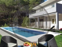 Slime 12 Holiday Home