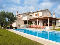 Salambati Holiday Home