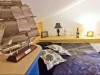 Center house with garden