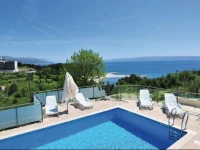 Split 54 Holiday Home