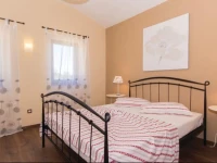 Four-Bedroom Holiday home Bijazici with an Outdoor Swimming Pool 08