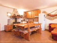 Two-Bedroom Holiday home with a Fireplace in Svetvincenat