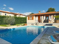 Perci I Holiday Home