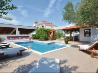 Put Sv.Karla III Holiday Home