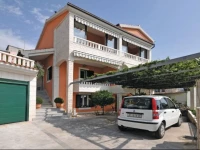 Trogir *LXXXVIII * Holiday Home