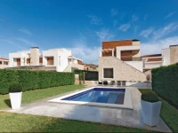 Vabriga 6 Holiday Home