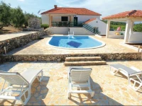 Gradina bb IV Holiday Home