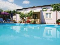 Vinez Cr Holiday Home