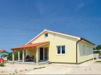 Three-Bedroom Holiday home in Srima