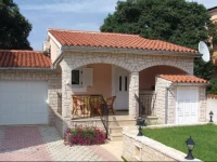 Peroj Bb I Holiday Home