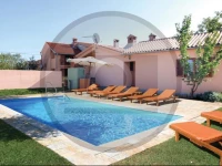 Peroj IV Holiday Home