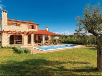 Ulica 1. Maj II Holiday Home