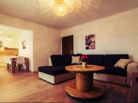 Cherry Tree Holiday Home