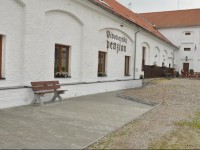 Pivovarsky Penzion ChynД›