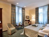 EA Hotel Downtown 4*