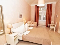 Rose Ruterra Suite
