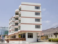 Amaru ApartHotel
