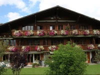 Arc en Ciel Apartments