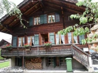 Lena, Chalet