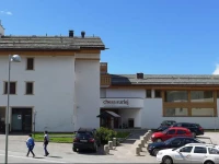 Chesa Surlej Club House