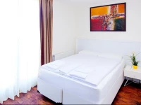 Suite Apartments by Livingdowntown