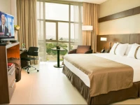 Holiday Inn Guayaquil Airport 4*