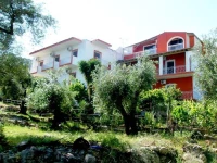 Alexandros Studios and Apartments
