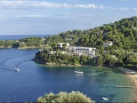 Cape Kanapitsa Hotel & Suites 2*