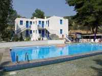 Cascade Studios and Apartments