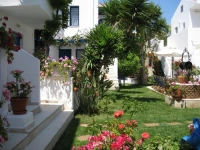 Konaki Studios & Apartments 2*