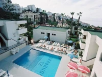 Apartamentos El Sombrero 2*