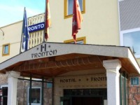 Hostal Fronton 2*