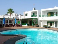 Apartamentos Elena 2*