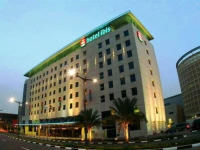 Ibis World Trade Center 3*