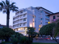 Sina Astor Hotel  4*