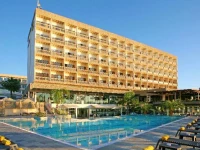 Crowne Plaza Limassol 4*